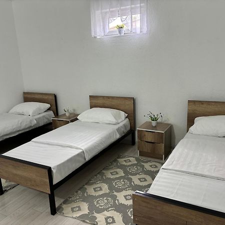 Hostel,Halal Хостел,Халал Tokmok Exteriör bild