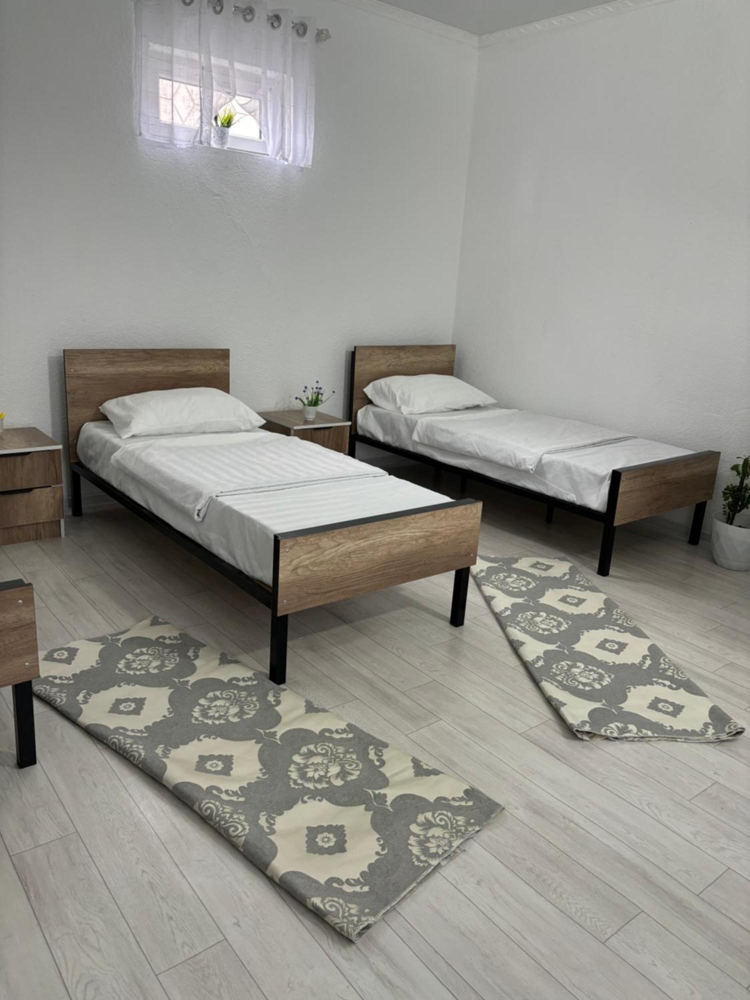 Hostel,Halal Хостел,Халал Tokmok Exteriör bild