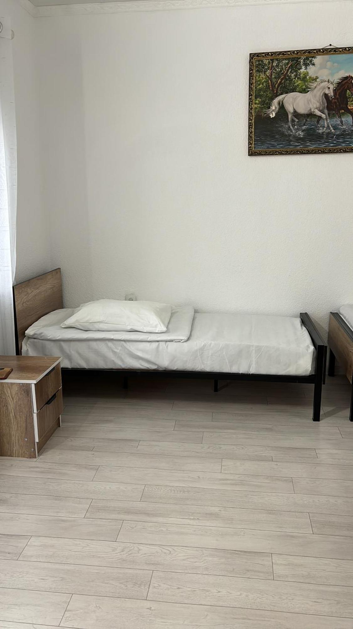 Hostel,Halal Хостел,Халал Tokmok Exteriör bild