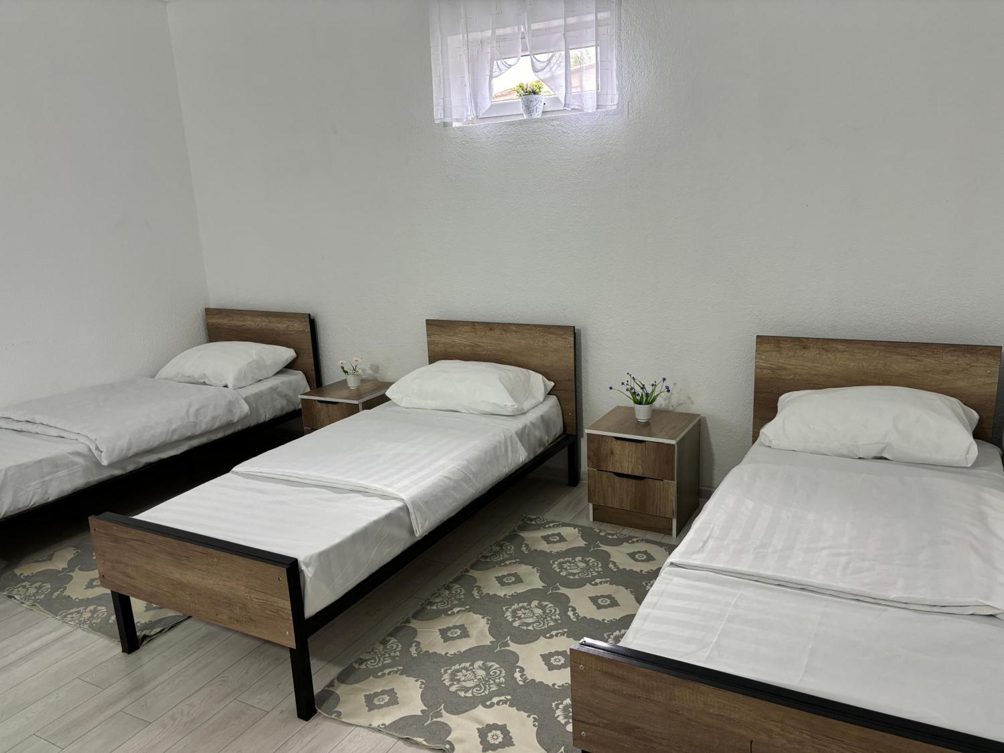 Hostel,Halal Хостел,Халал Tokmok Exteriör bild