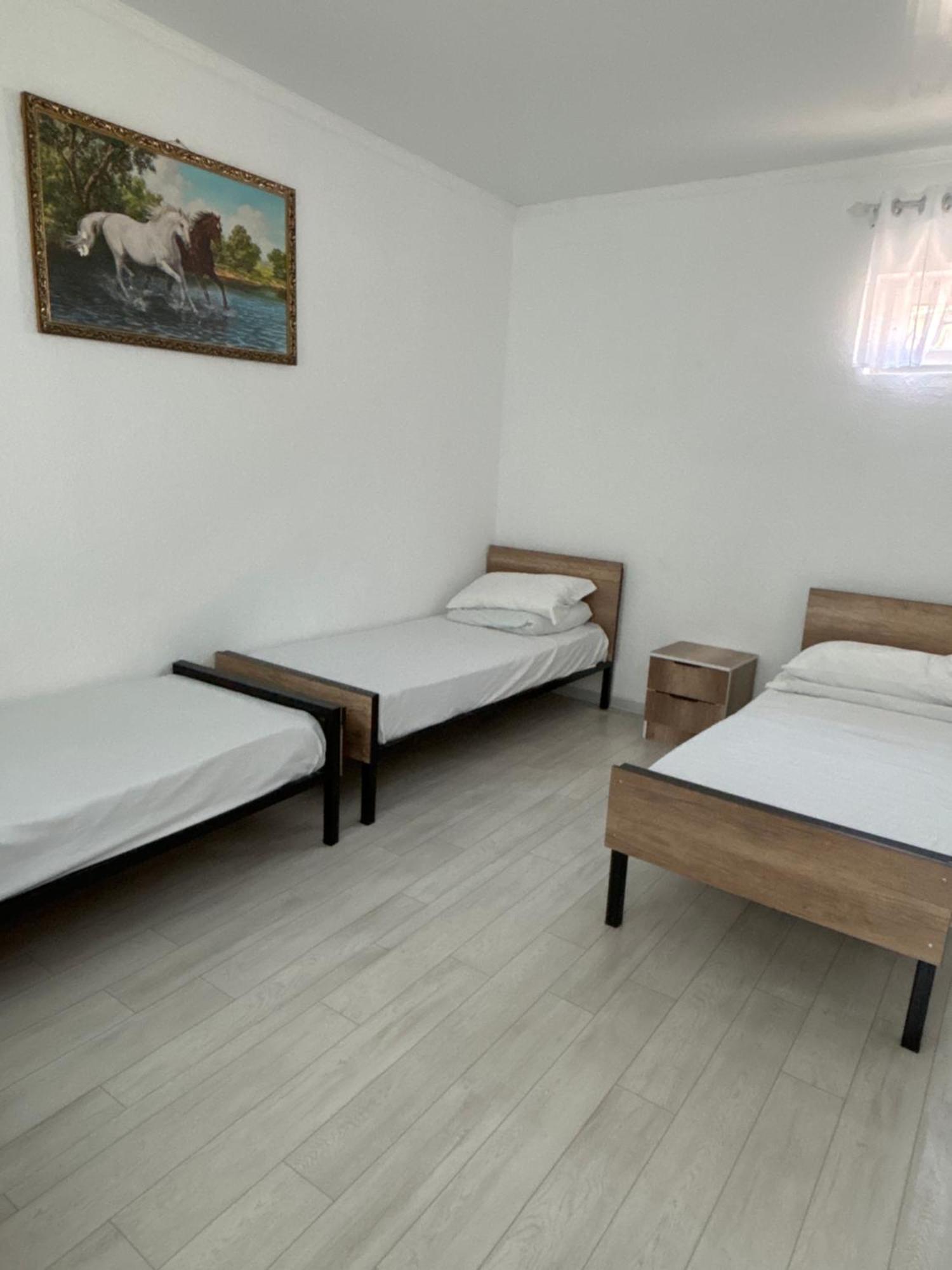 Hostel,Halal Хостел,Халал Tokmok Exteriör bild