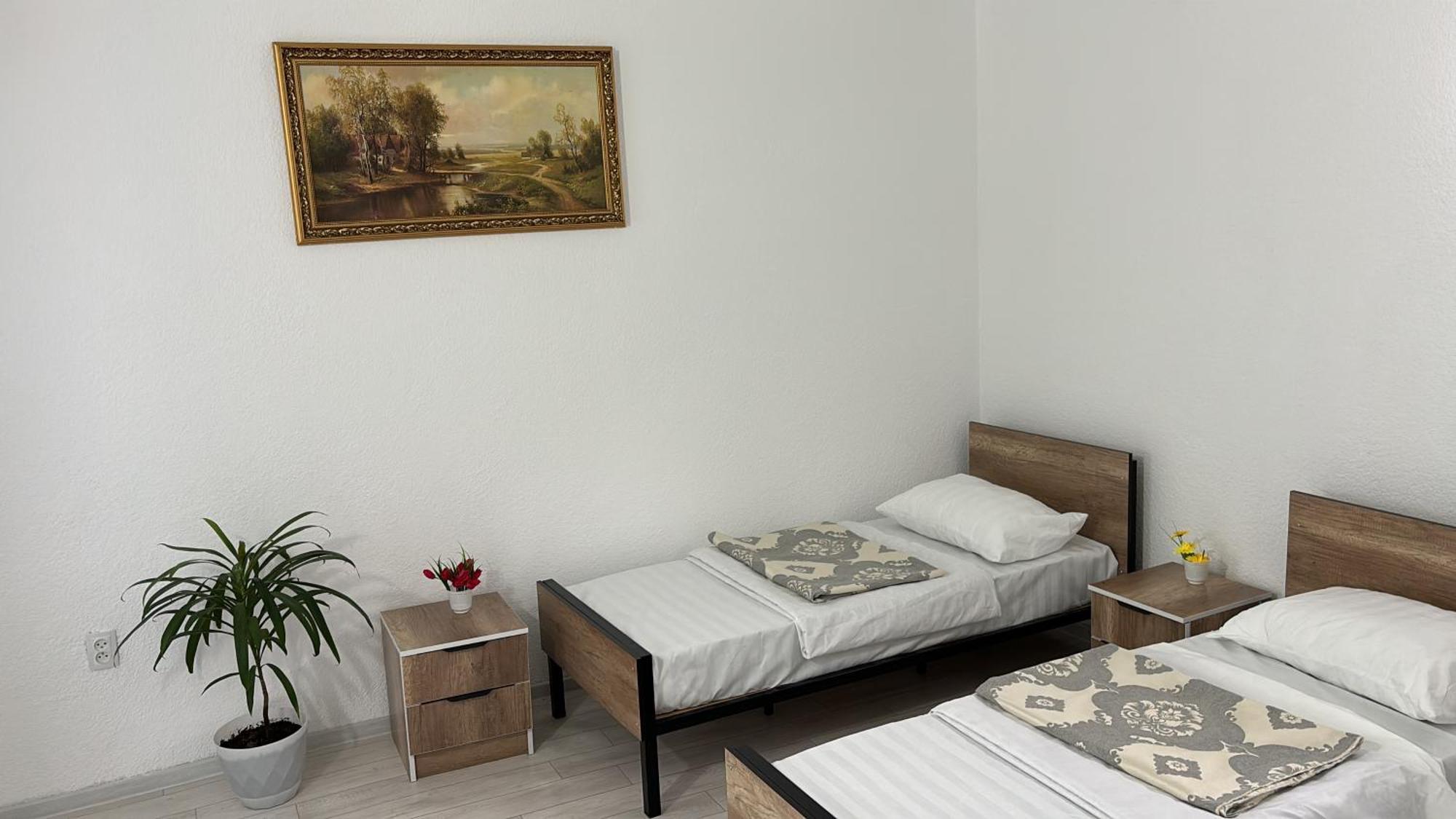Hostel,Halal Хостел,Халал Tokmok Exteriör bild
