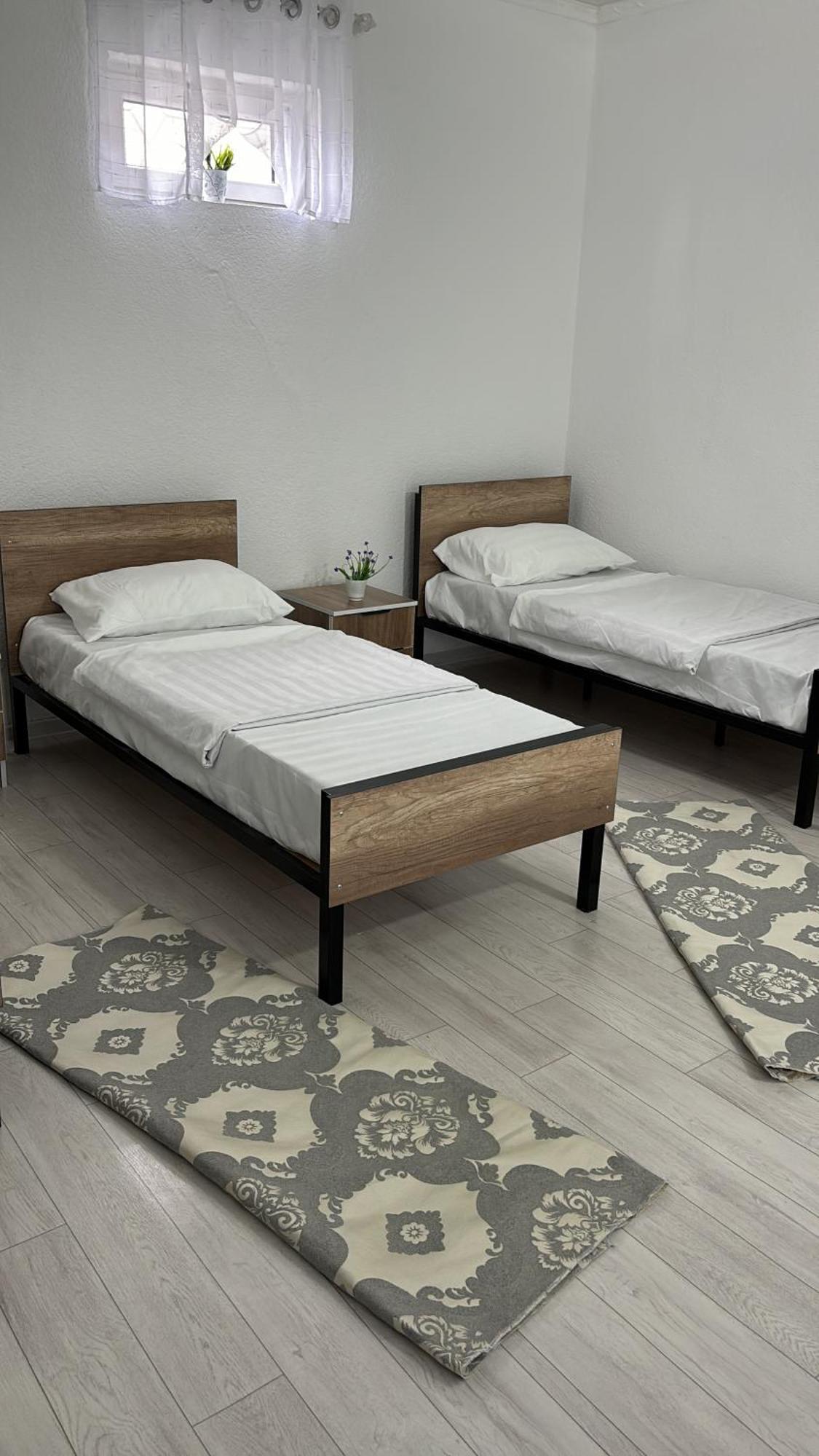 Hostel,Halal Хостел,Халал Tokmok Exteriör bild