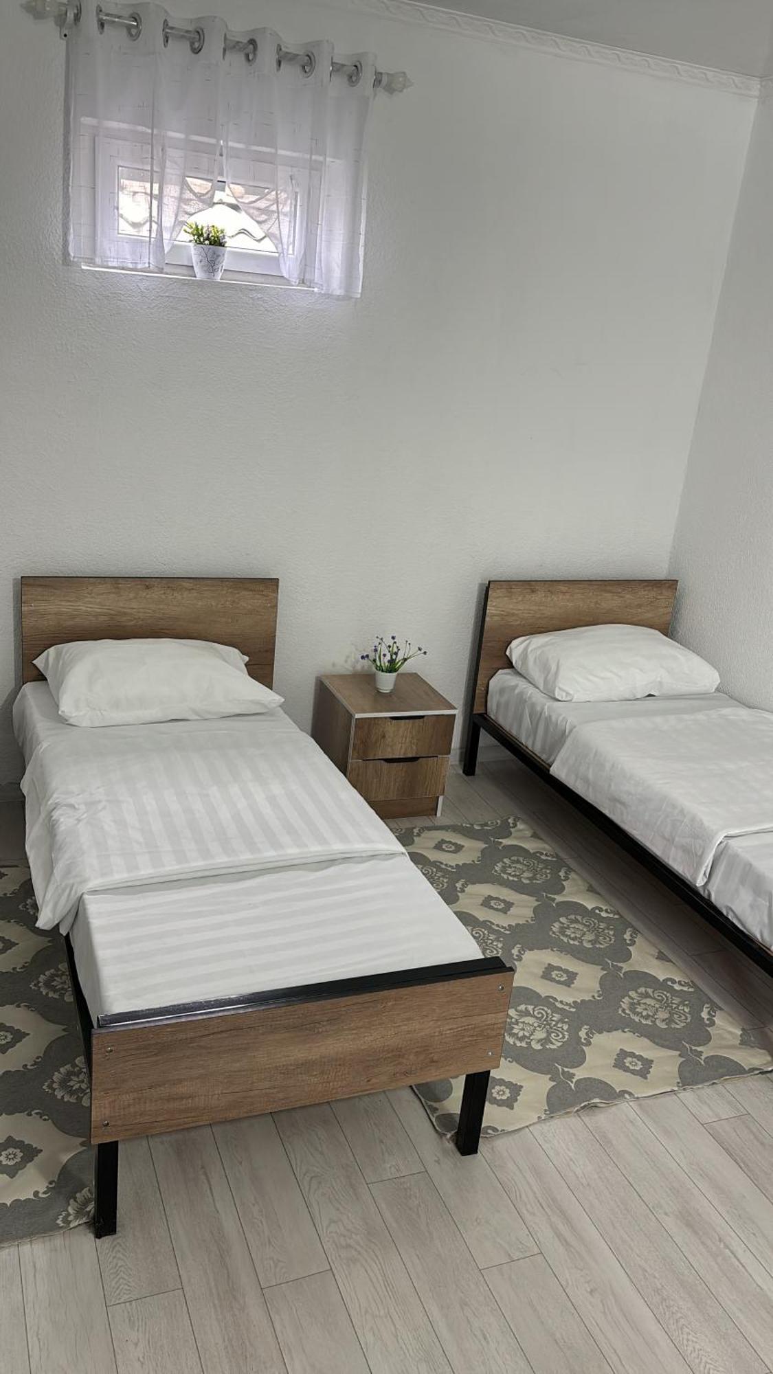 Hostel,Halal Хостел,Халал Tokmok Exteriör bild