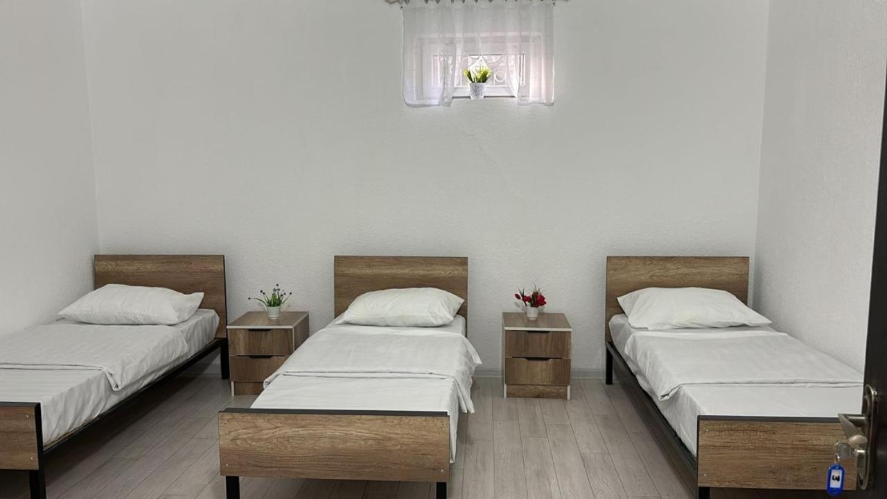 Hostel,Halal Хостел,Халал Tokmok Exteriör bild