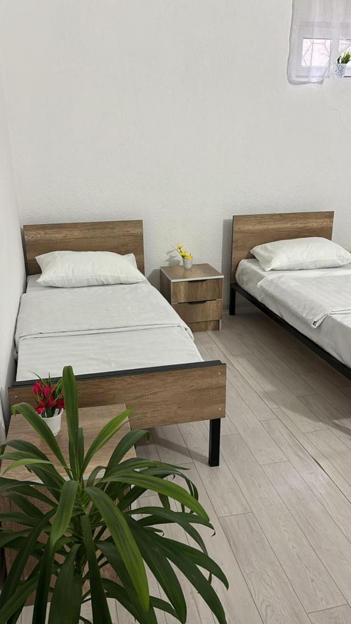 Hostel,Halal Хостел,Халал Tokmok Exteriör bild